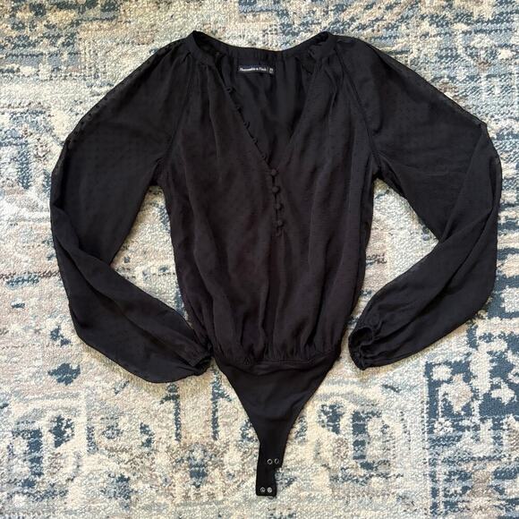 Abercrombie & Fitch Black Swiss Dot Chiffon
Sheer Balloon Sleeve Button Bodysuit - Picture 4 of 7